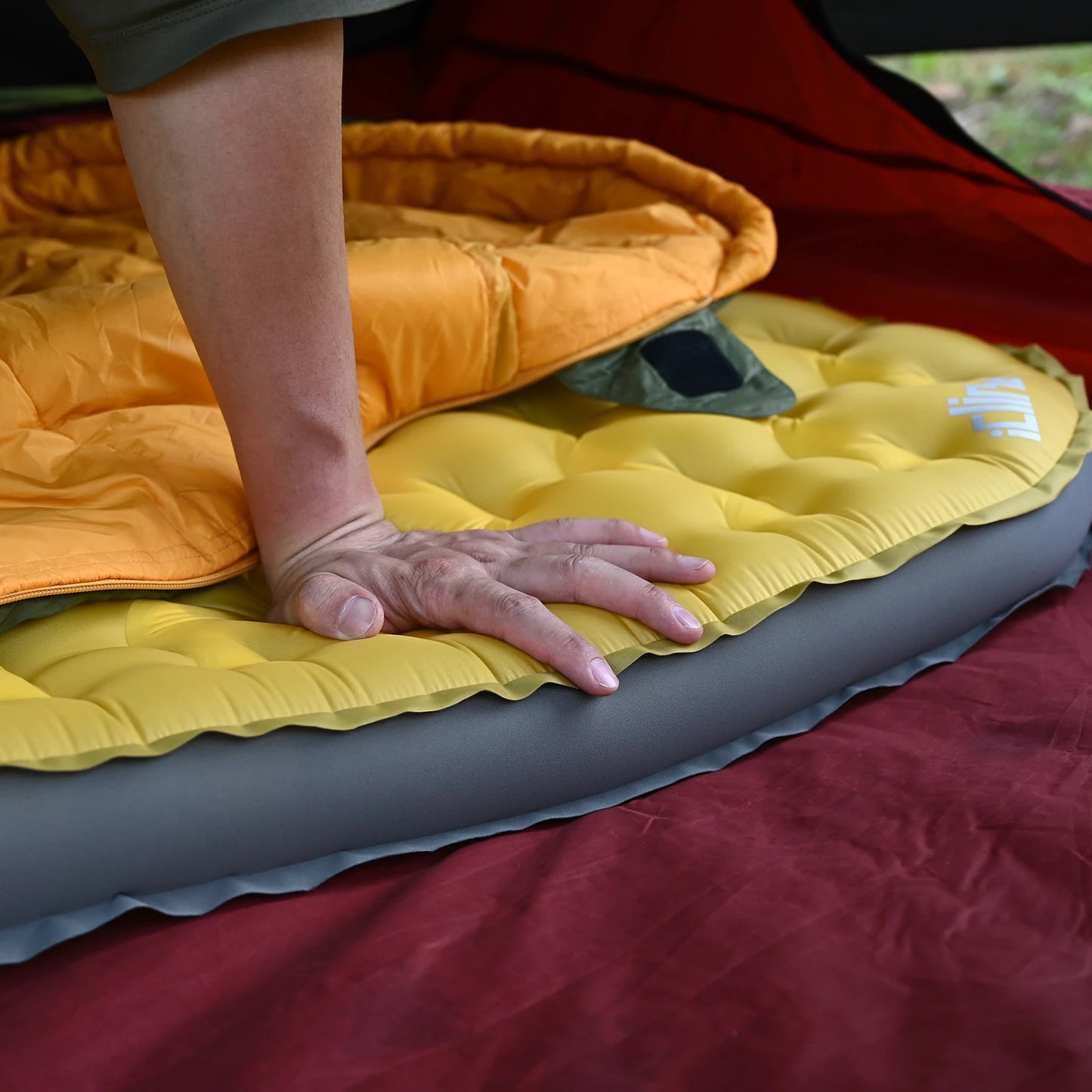 Sleeping Pad with Reinforced Sidewalls
