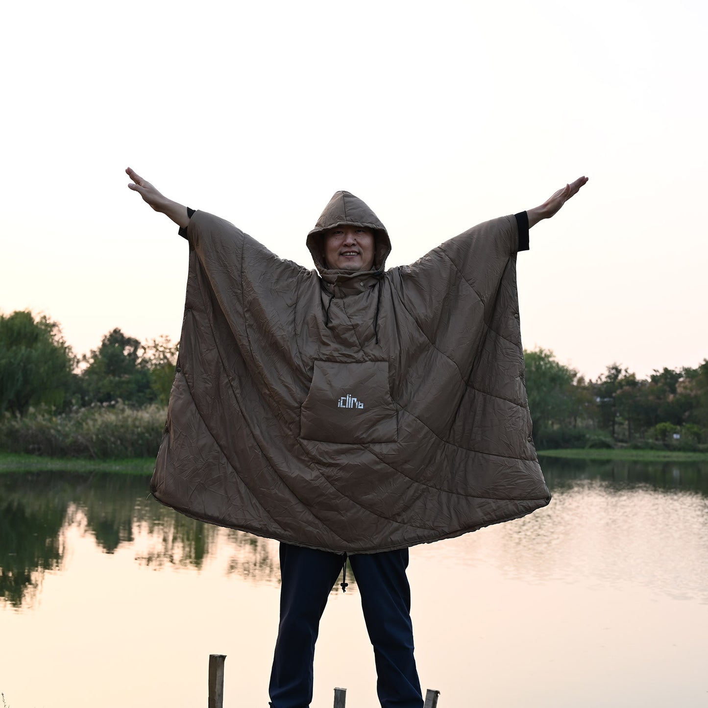 Hooded 3M Thinsulate Camping Blanket 307H